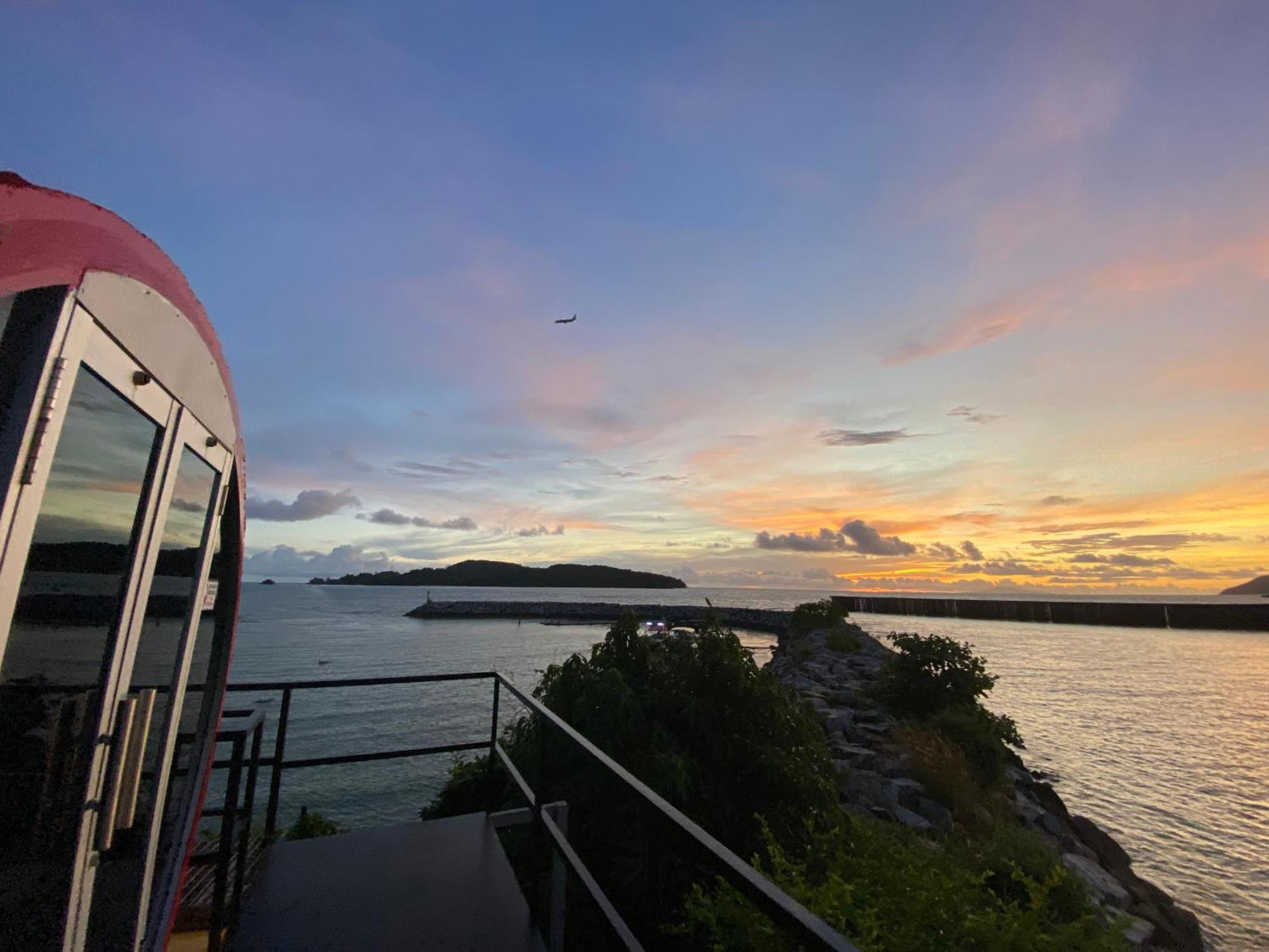 Tubotel Pantai Cenang  Kültér fotó